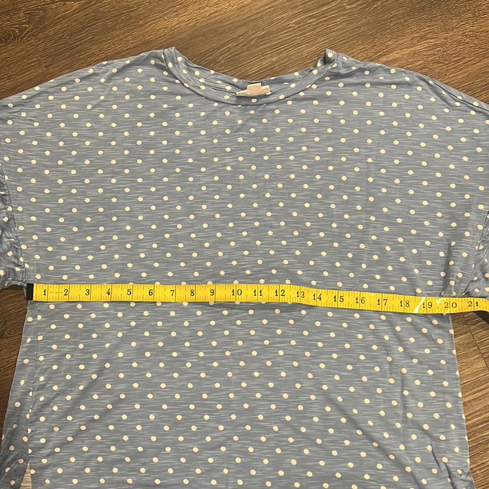 LuLaRoe Dahl Crop Top - Picture 2 of 2